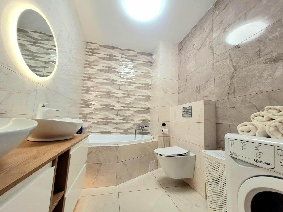 Apartment Sophie 3 Rooms, 2 Bathrooms, 8 Persons Krasków Exterior foto